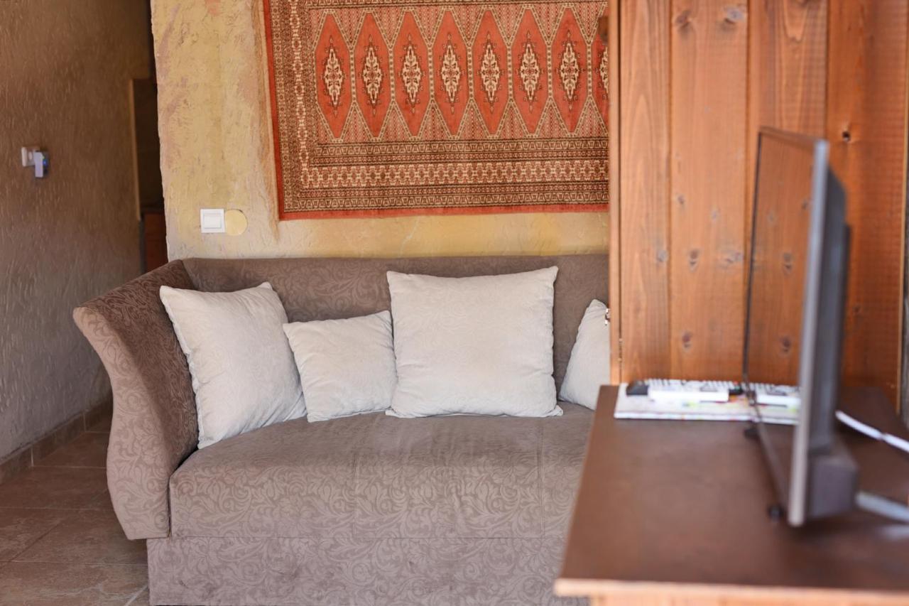 Sirocave Barlang Apartmanok Sirok Luaran gambar